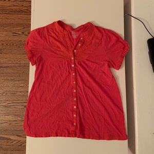 FREE ⚠️ Gap shirt